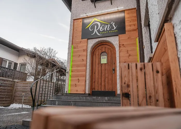 Hostel - Ron'S GuesthouseSporthotels